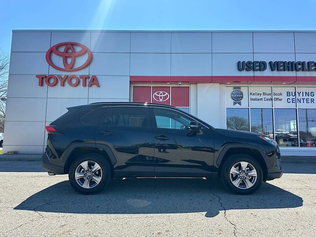 Certified 2025 Toyota RAV4 XLE w/ Convenience Package image 6