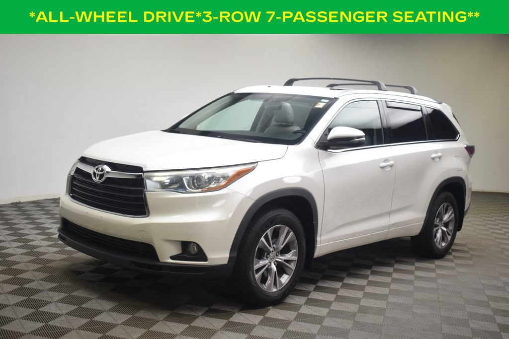 Used 2015 Toyota Highlander XLE AWD/4WD image 3