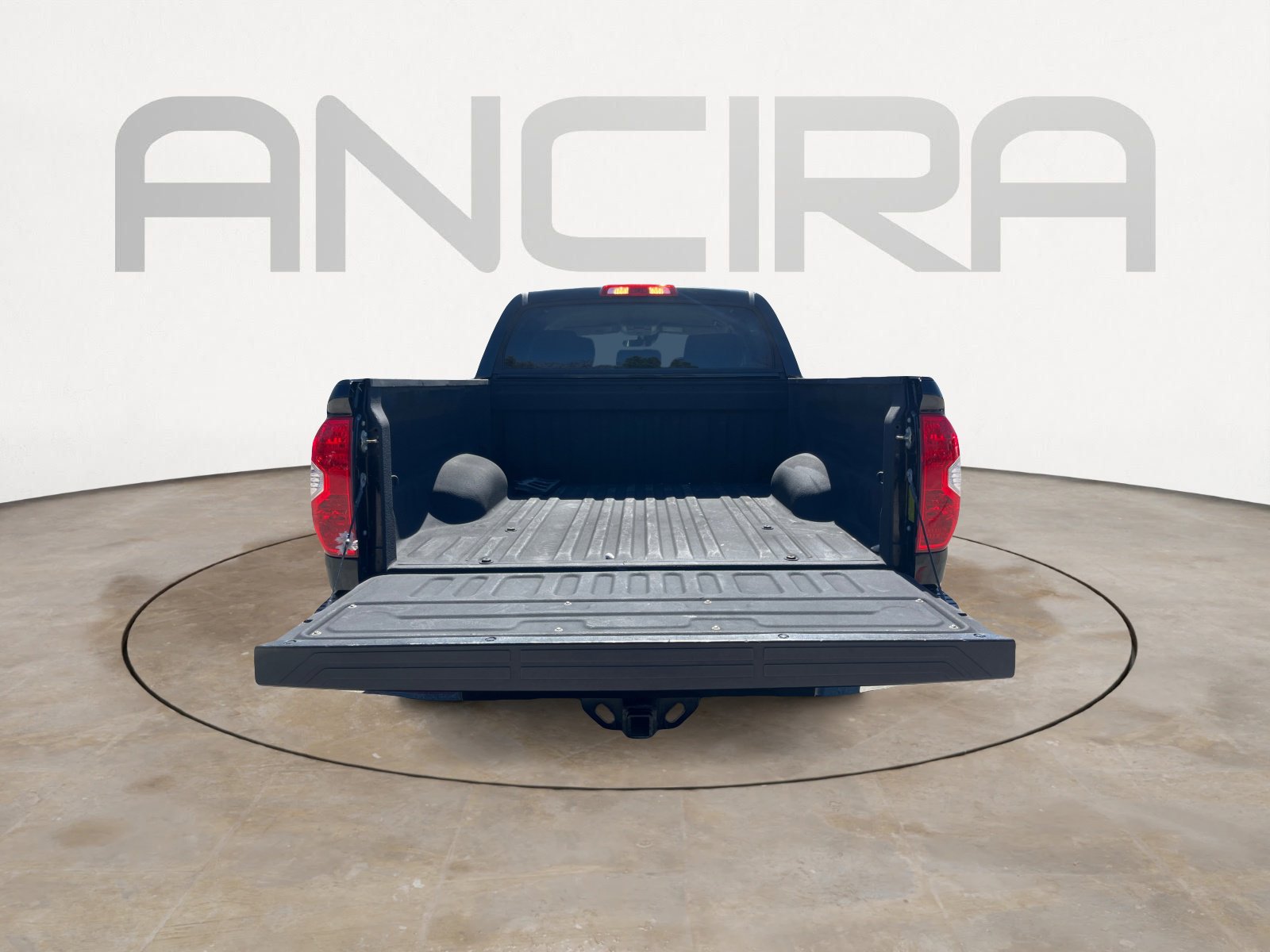 Used 2018 Toyota Tundra SR5 image 11