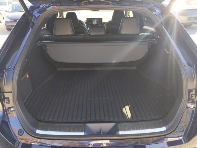 Used 2021 Toyota Venza XLE w/ Softex Package AWD/4WD image 13