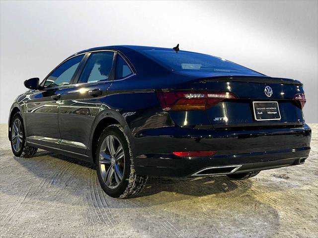 Used 2019 Volkswagen Jetta R-Line w/ R-Line Cold Weather Package image 5