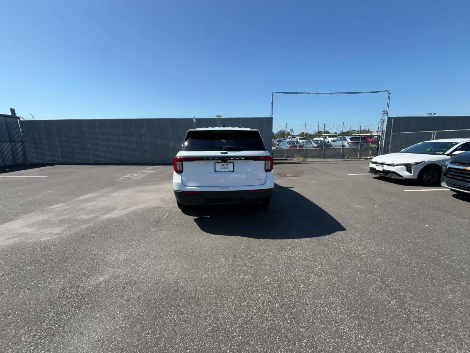 Used 2026 Ford Explorer Active AWD/4WD image 12