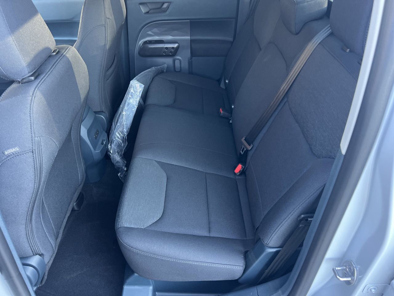 New 2025 Ford Maverick XL image 18