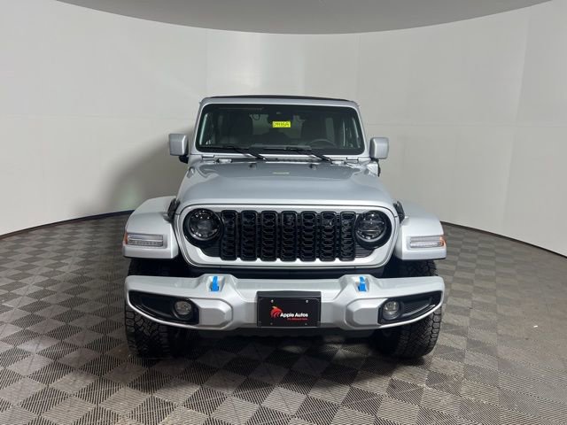 Used 2024 Jeep Wrangler High Altitude image 2