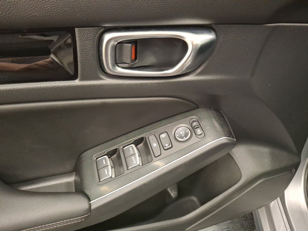 Used 2022 Honda Civic Sport Touring image 16