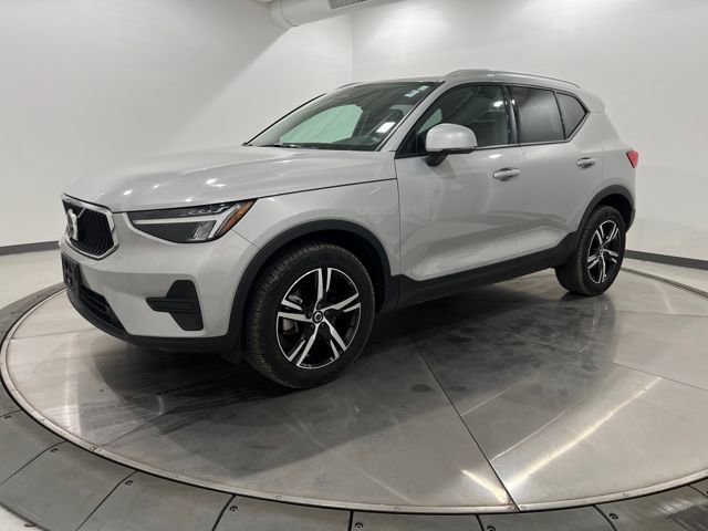 Certified 2023 Volvo XC40 B5 Core w/ Climate Package image 1
