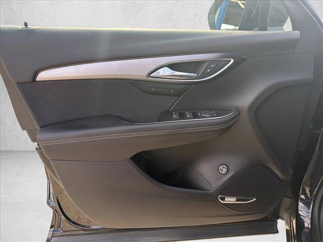 Used 2025 Buick Envision Sport Touring AWD/4WD image 9