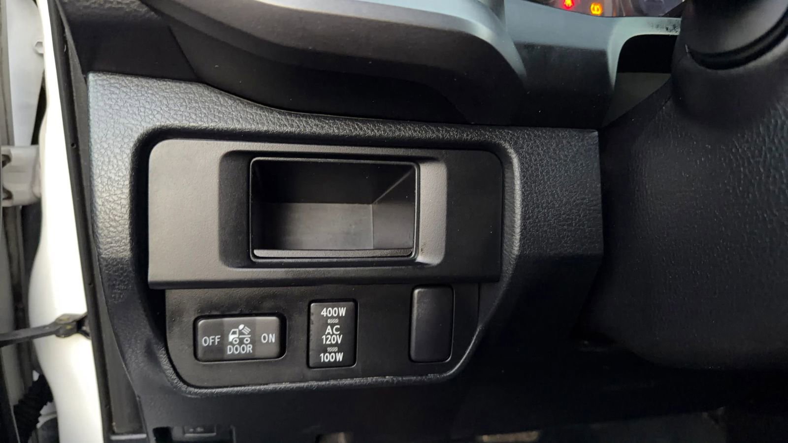 Used 2016 Toyota Tacoma TRD Sport image 15