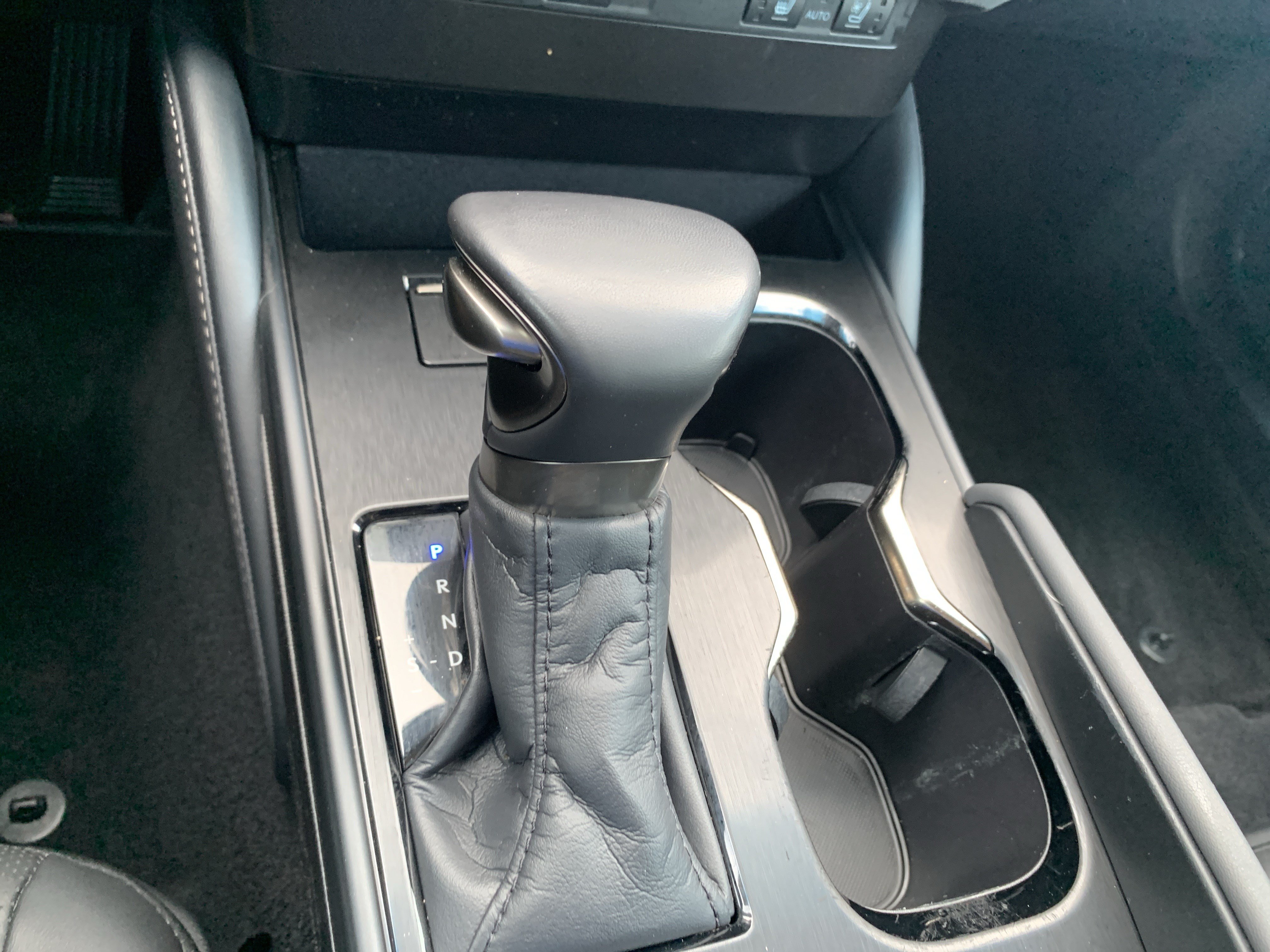 Used 2025 Lexus ES 300h w/ Premium Package FWD image 26