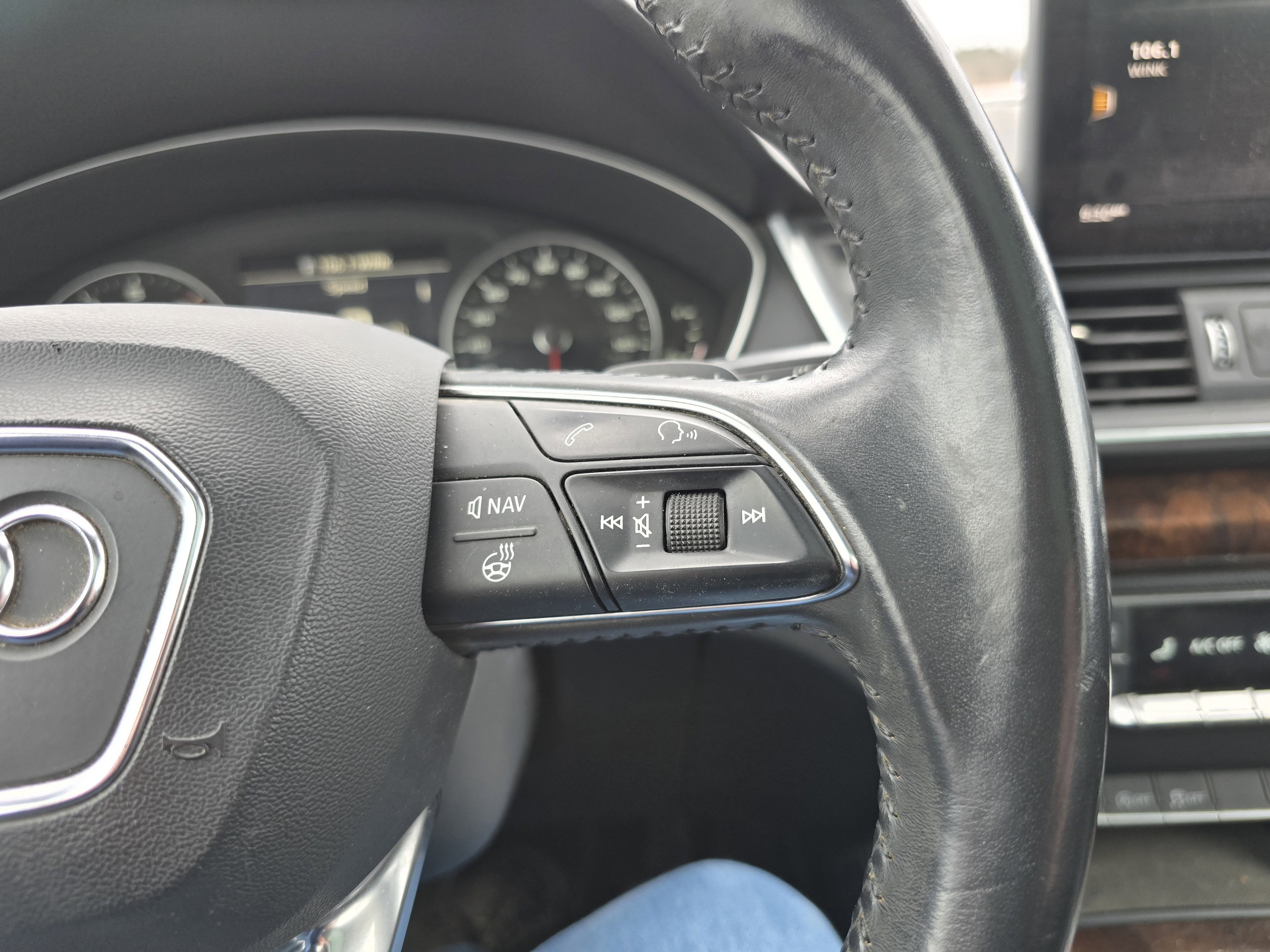 Used 2018 Audi Q5 Premium Plus w/ Premium Plus Package image 14