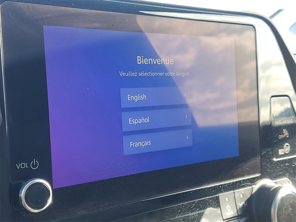 Used 2024 Toyota Highlander XLE image 28