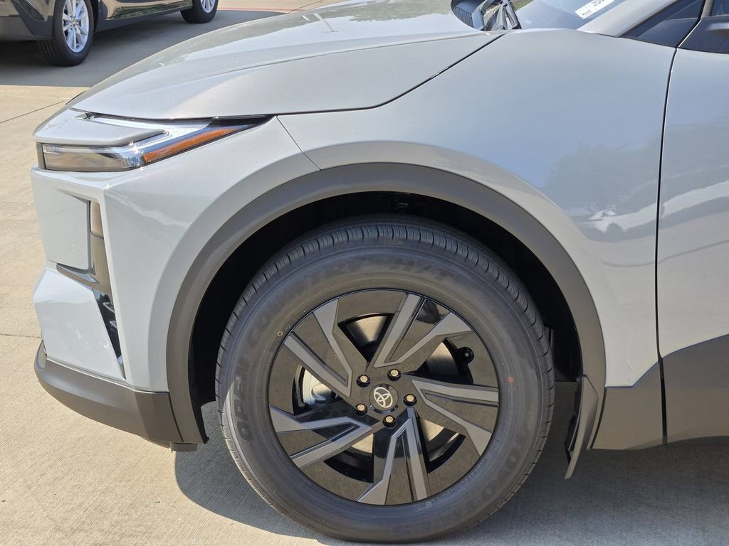New 2026 Toyota C-HR AWD/4WD image 7