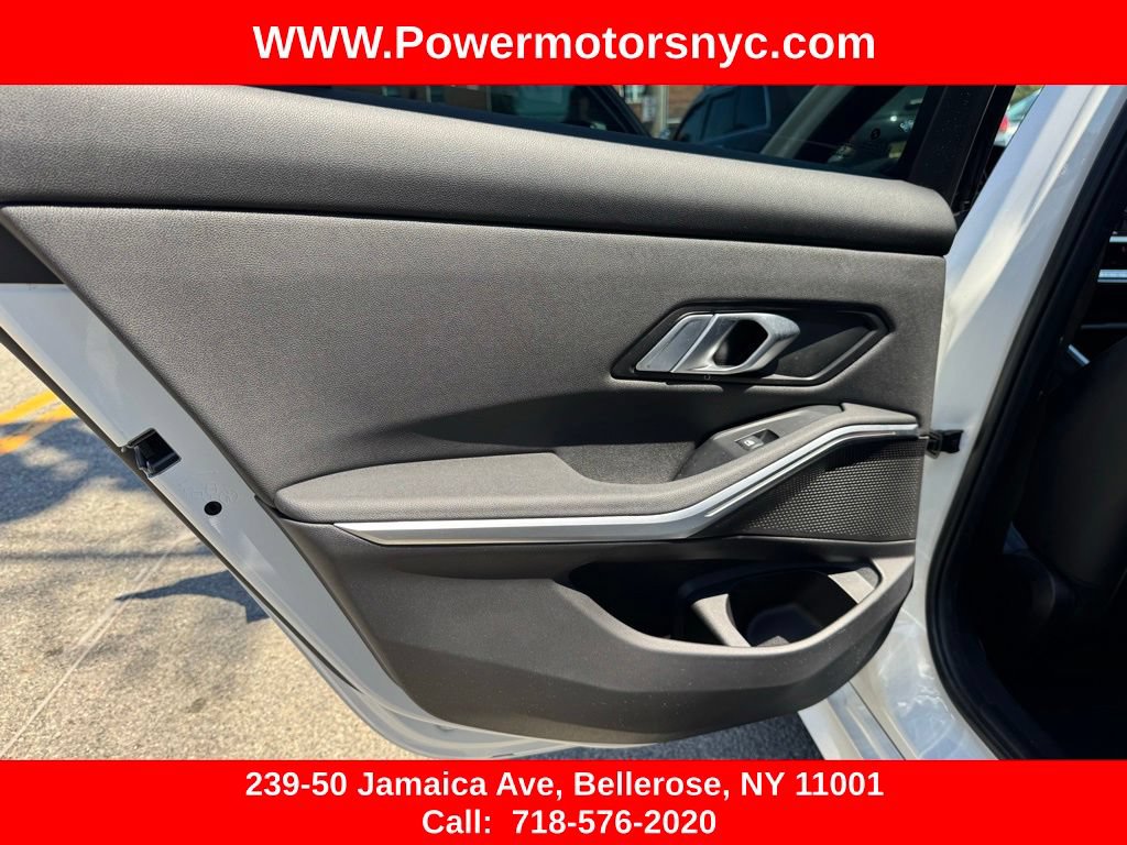 Used 2021 BMW 330i Sedan w/ Convenience Package RWD image 25