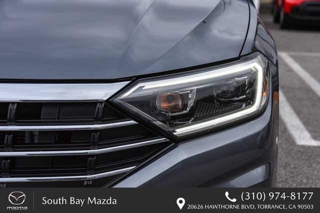 Used 2019 Volkswagen Jetta SEL FWD image 4