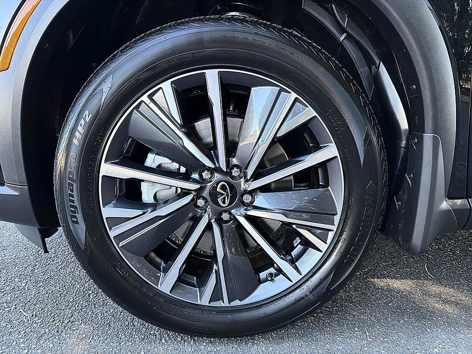 New 2026 INFINITI QX60 Luxe image 8