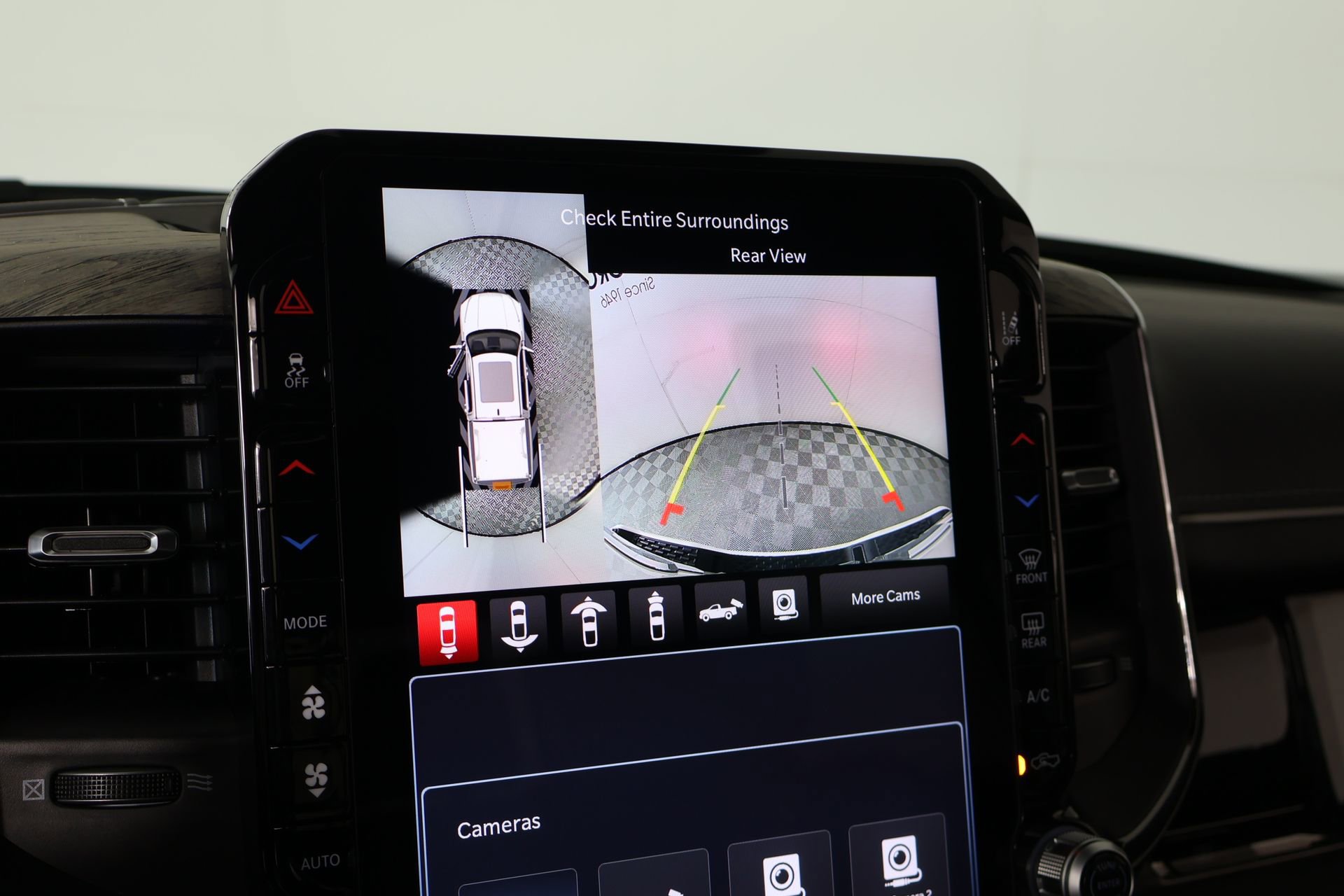 Used 2025 RAM 1500 Limited AWD/4WD image 6