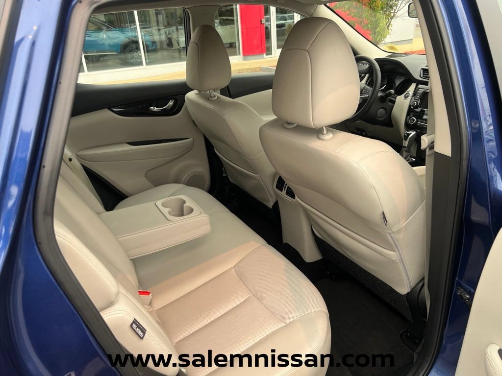 Used 2022 Nissan Rogue Sport SL AWD/4WD image 21