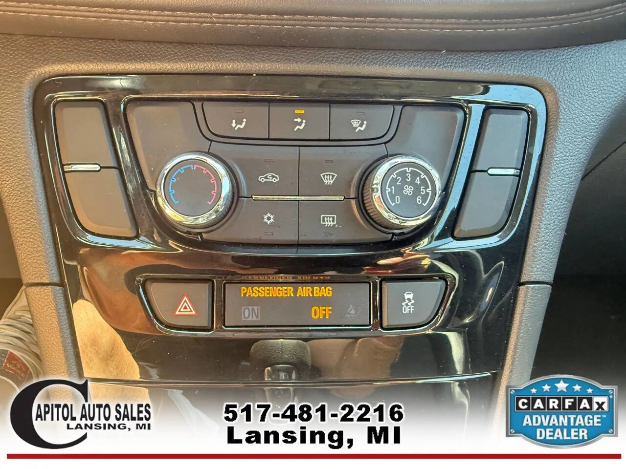 Used 2021 Buick Encore Preferred AWD/4WD image 24