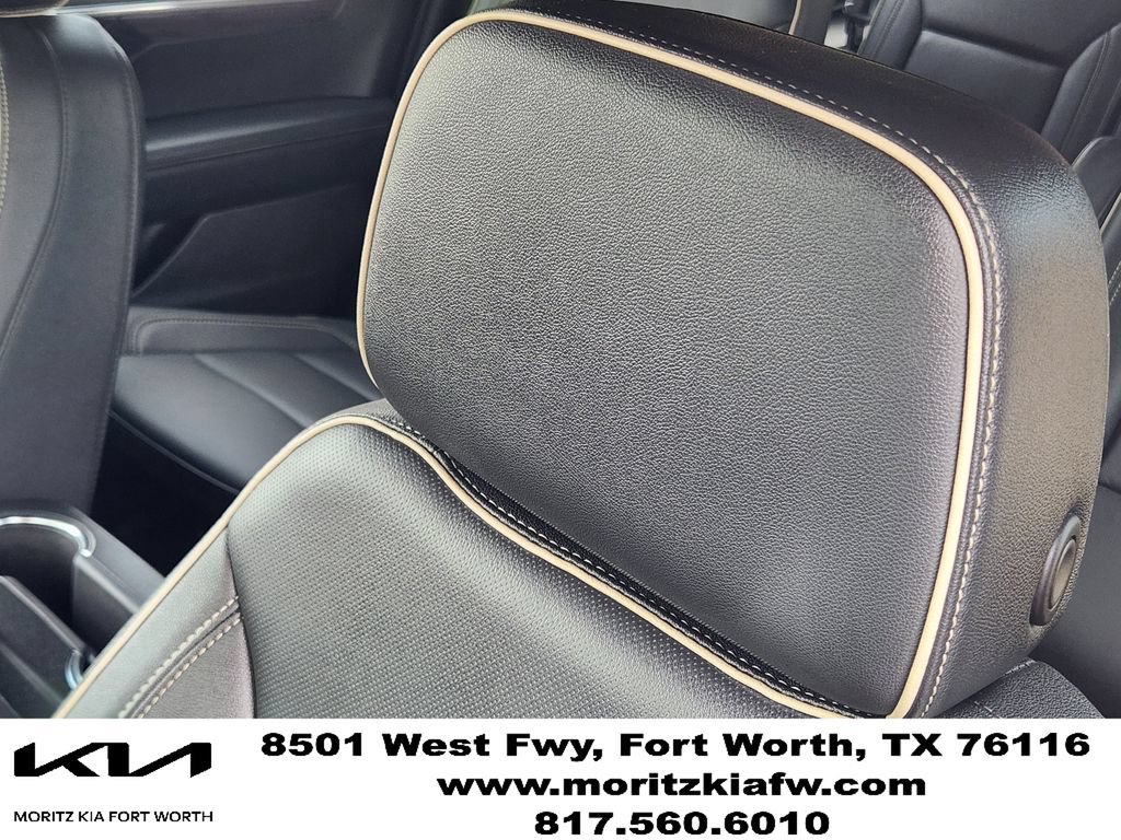 Used 2026 Chevrolet Suburban Premier w/ Sun And Tow Package AWD/4WD image 14