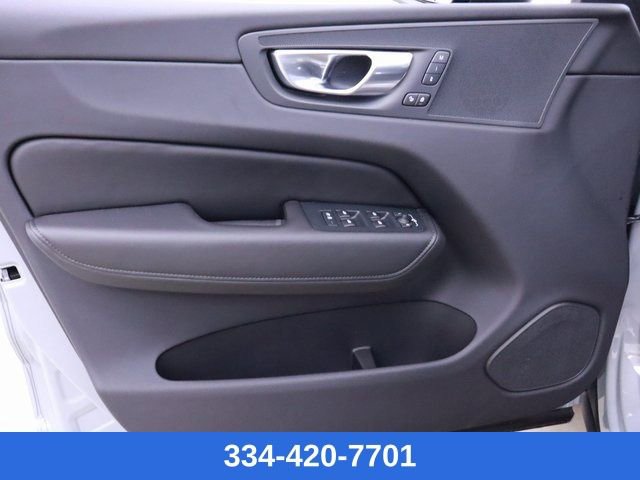New 2025 Volvo XC60 B5 Plus w/ Protection Package Premier image 10