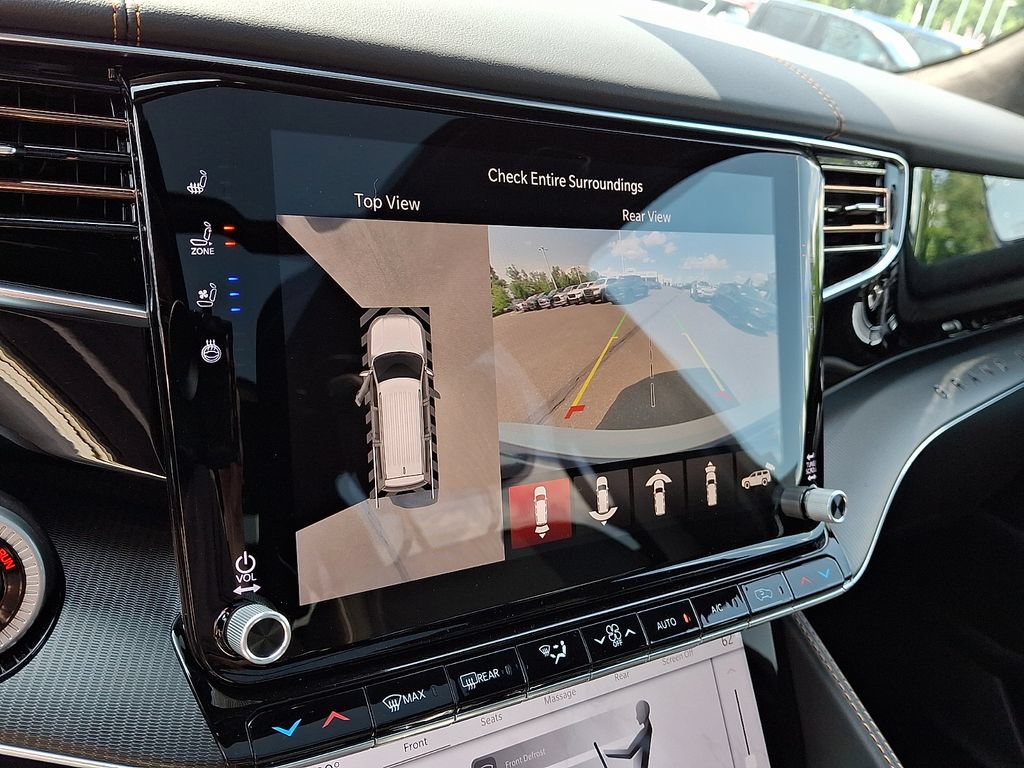New 2026 Jeep Grand Wagoneer L Summit AWD/4WD image 15