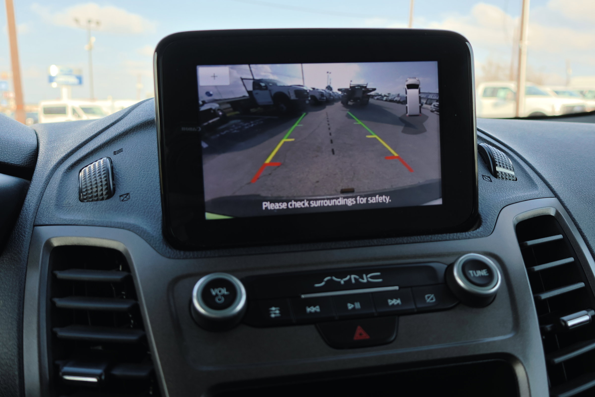 Certified 2023 Ford Transit Connect XL w/ Trailer Tow Package image 19