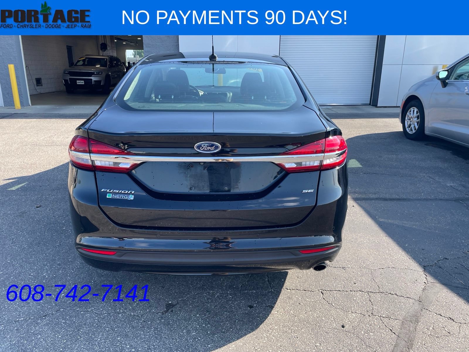 Used 2017 Ford Fusion Energi SE FWD image 5