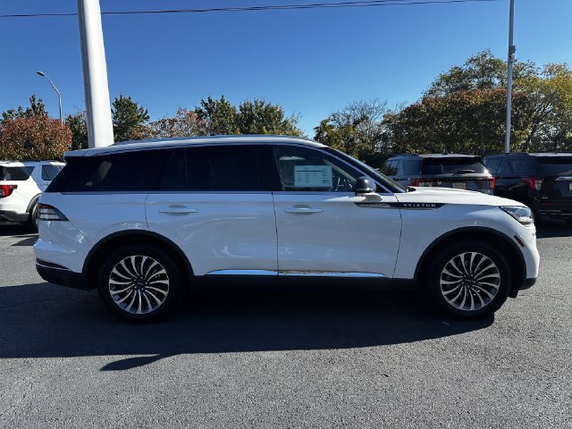 Certified 2021 Lincoln Aviator Reserve w/ Elements Package Plus AWD/4WD image 4