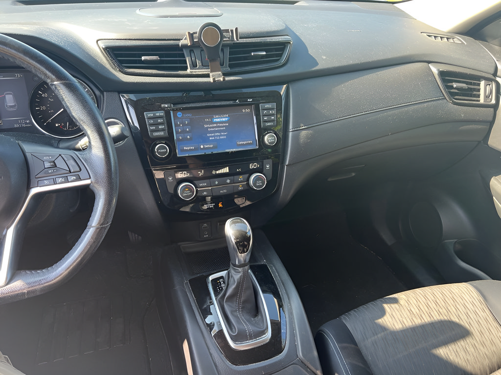 Used 2017 Nissan Rogue SV w/ Sun & Sound Touring Package AWD/4WD image 25