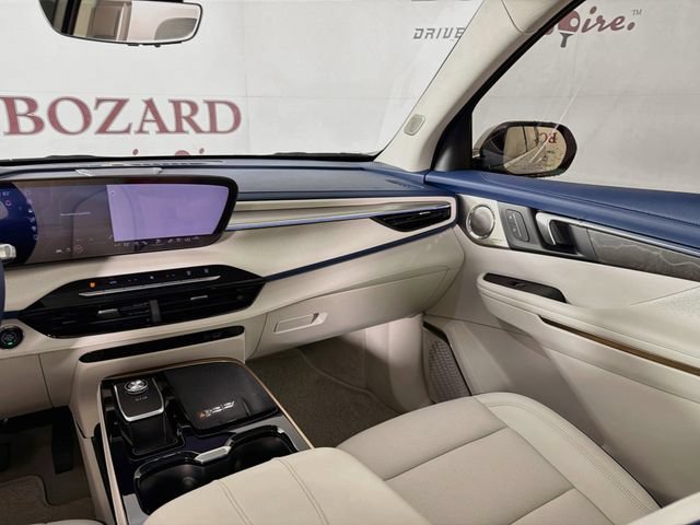 Used 2026 Buick Enclave Avenir w/ Super Cruise Package FWD image 28