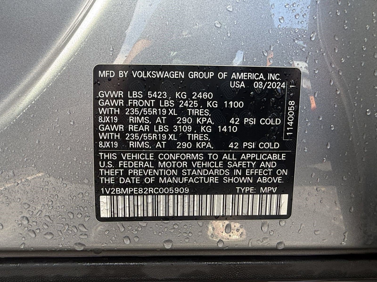 Used 2024 Volkswagen ID.4 2WD image 24