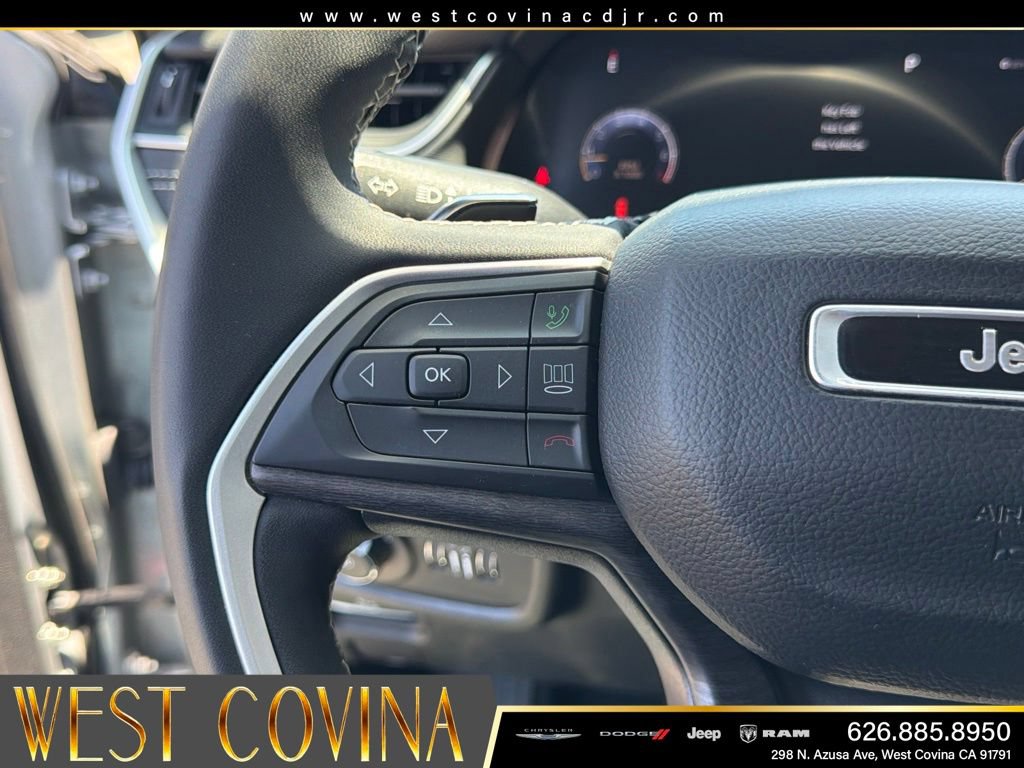 Used 2023 Jeep Grand Cherokee Limited RWD image 25