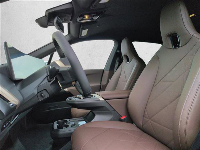 New 2026 BMW iX xDrive45 w/ Premium Package image 4