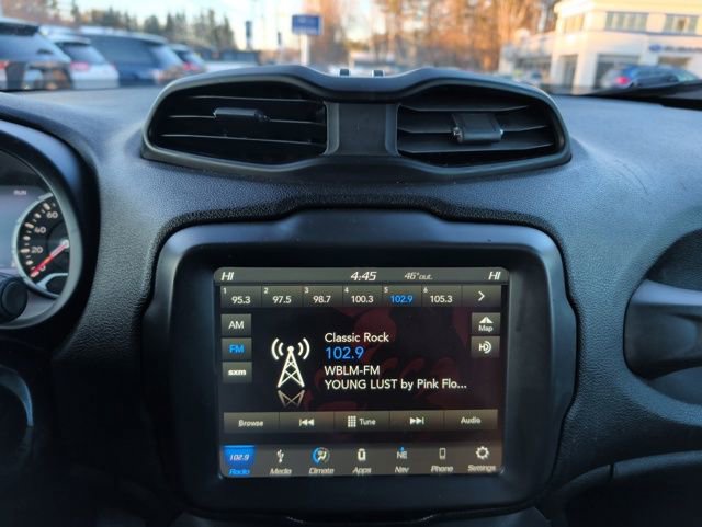 Used 2018 Jeep Renegade Altitude w/ UConnect 8.4 Nav Group image 27