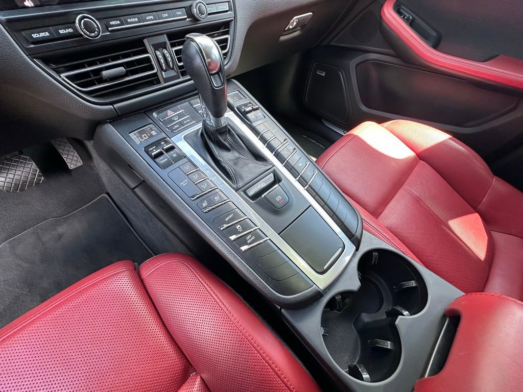 Certified 2021 Porsche Macan S AWD/4WD image 29