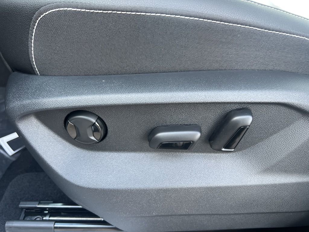 New 2026 Volkswagen Atlas SE image 19