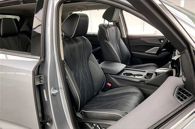 Used 2025 Acura MDX w/ Advance Package image 7