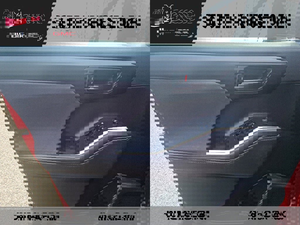 Used 2020 Toyota Highlander LE image 8