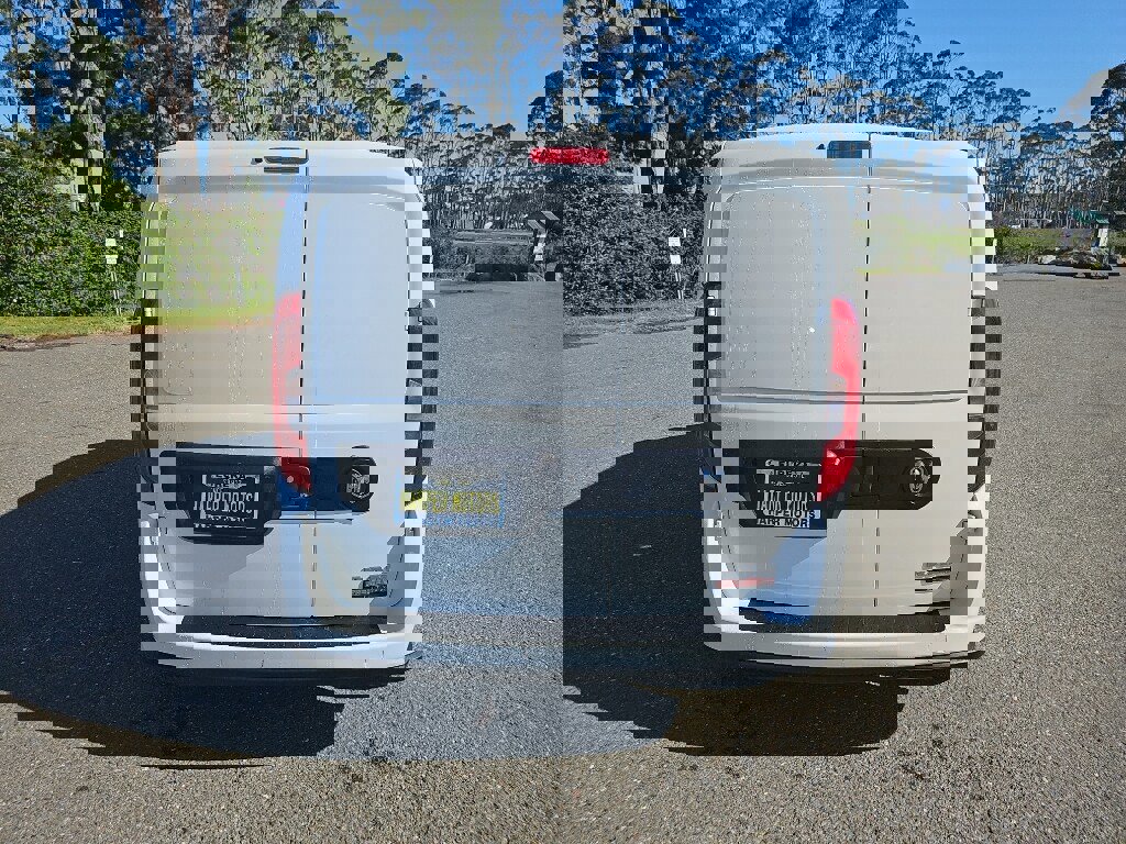 Used 2022 RAM ProMaster City Tradesman image 4