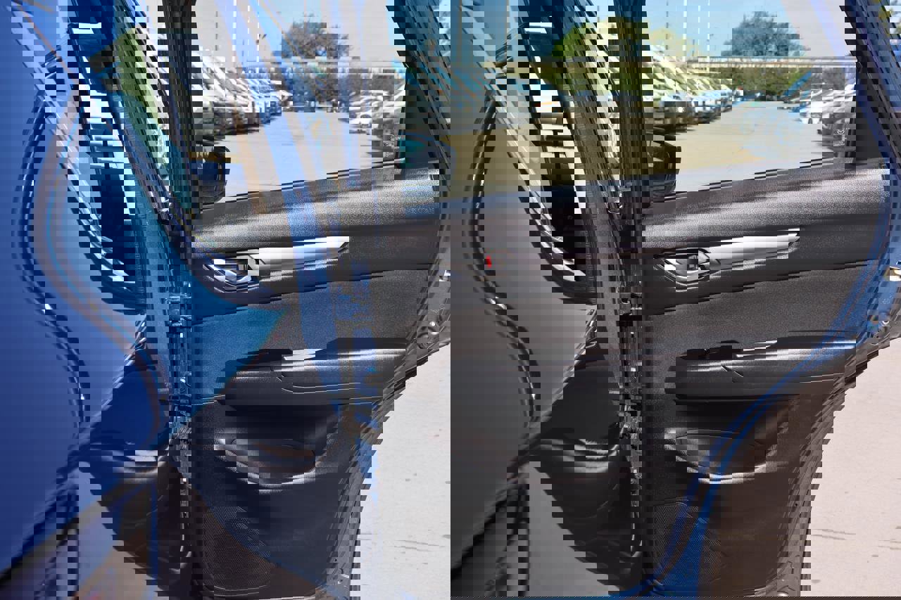 Used 2017 MAZDA CX-5 Sport image 18