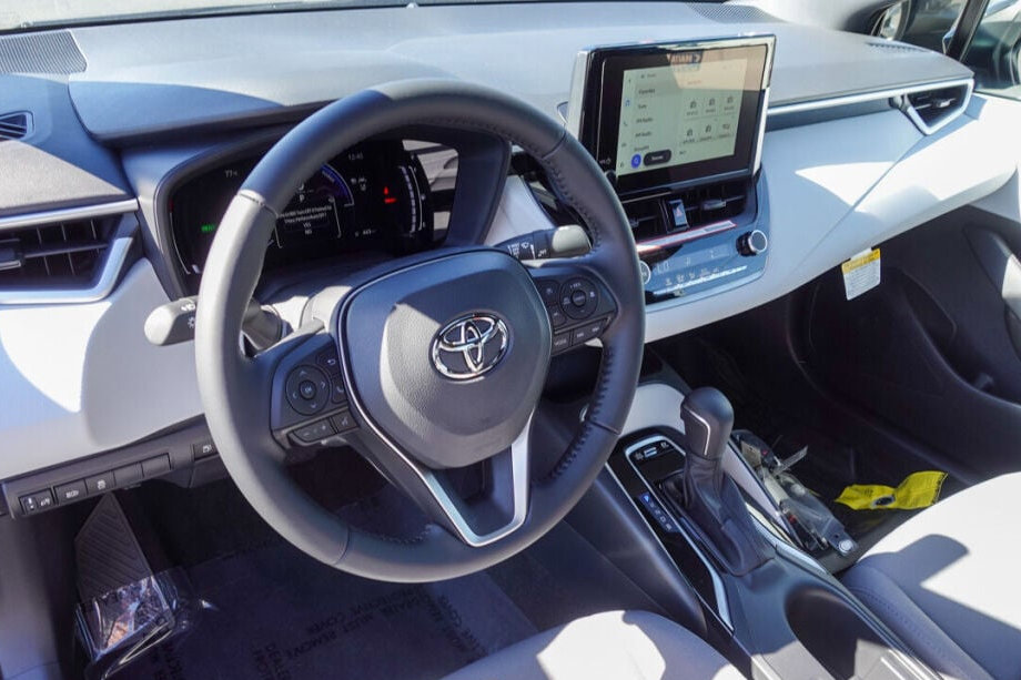 New 2026 Toyota Corolla SE FWD image 9
