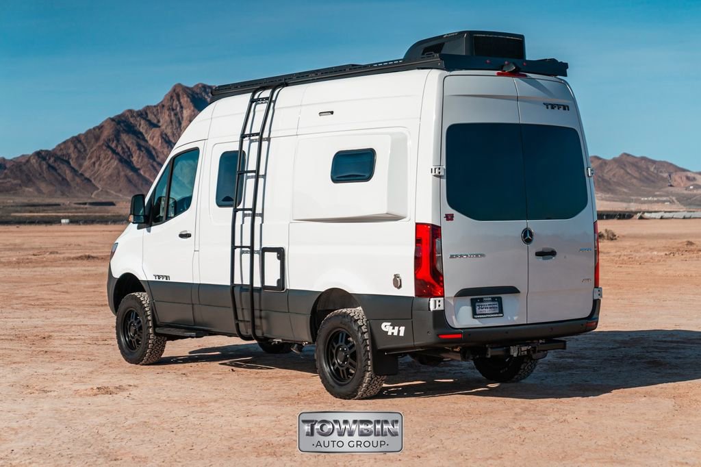 Used 2023 Mercedes-Benz Sprinter 2500 image 4