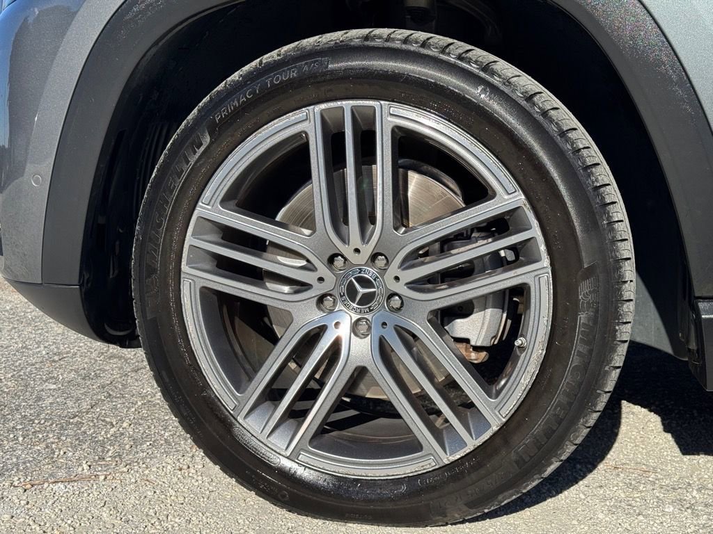 Used 2020 Mercedes-Benz GLS 450 4MATIC image 9