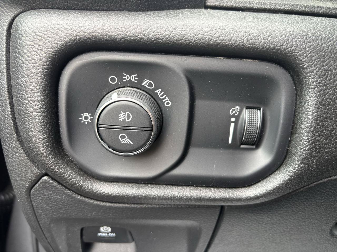 Used 2024 RAM 1500 Tradesman w/ Night Edition AWD/4WD image 16