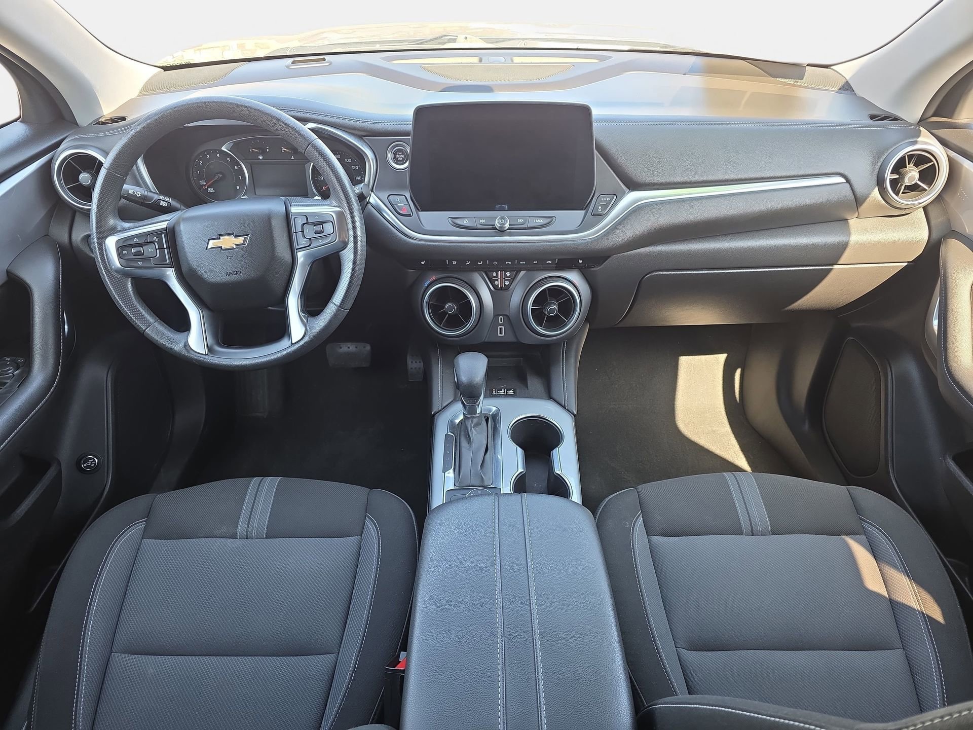 Used 2023 Chevrolet Blazer LT w/ Convenience Package image 9