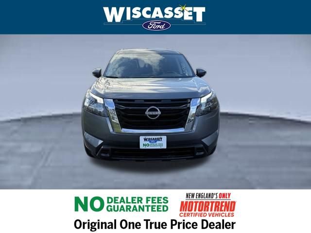 Used 2024 Nissan Pathfinder SV image 9