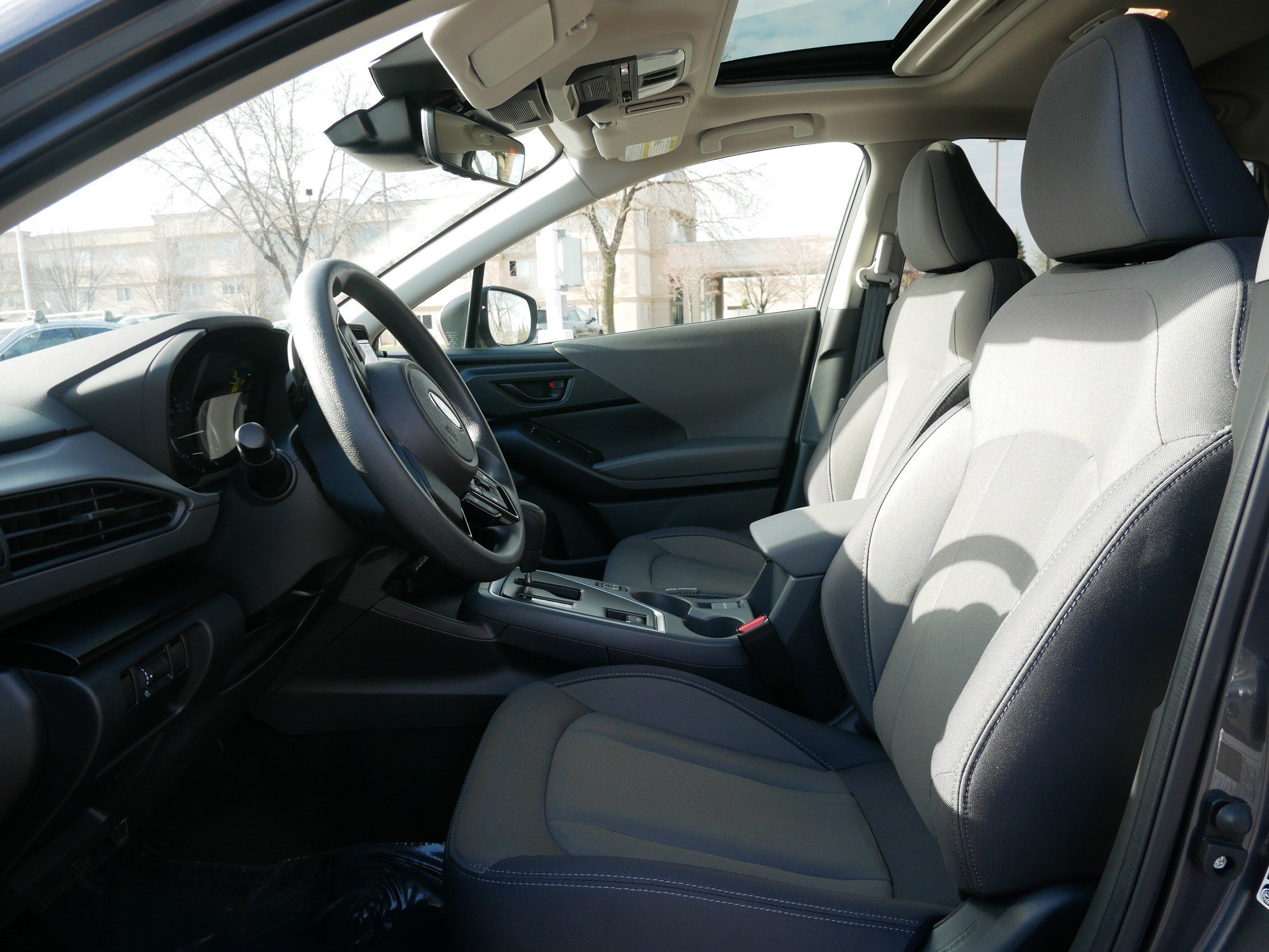 Used 2025 Subaru Crosstrek 2.0i Premium image 31