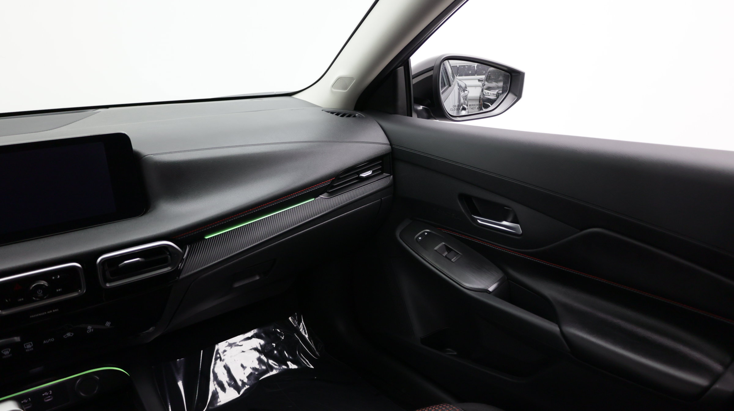 Used 2026 Nissan Sentra SR w/ Floor Mat Package FWD image 31