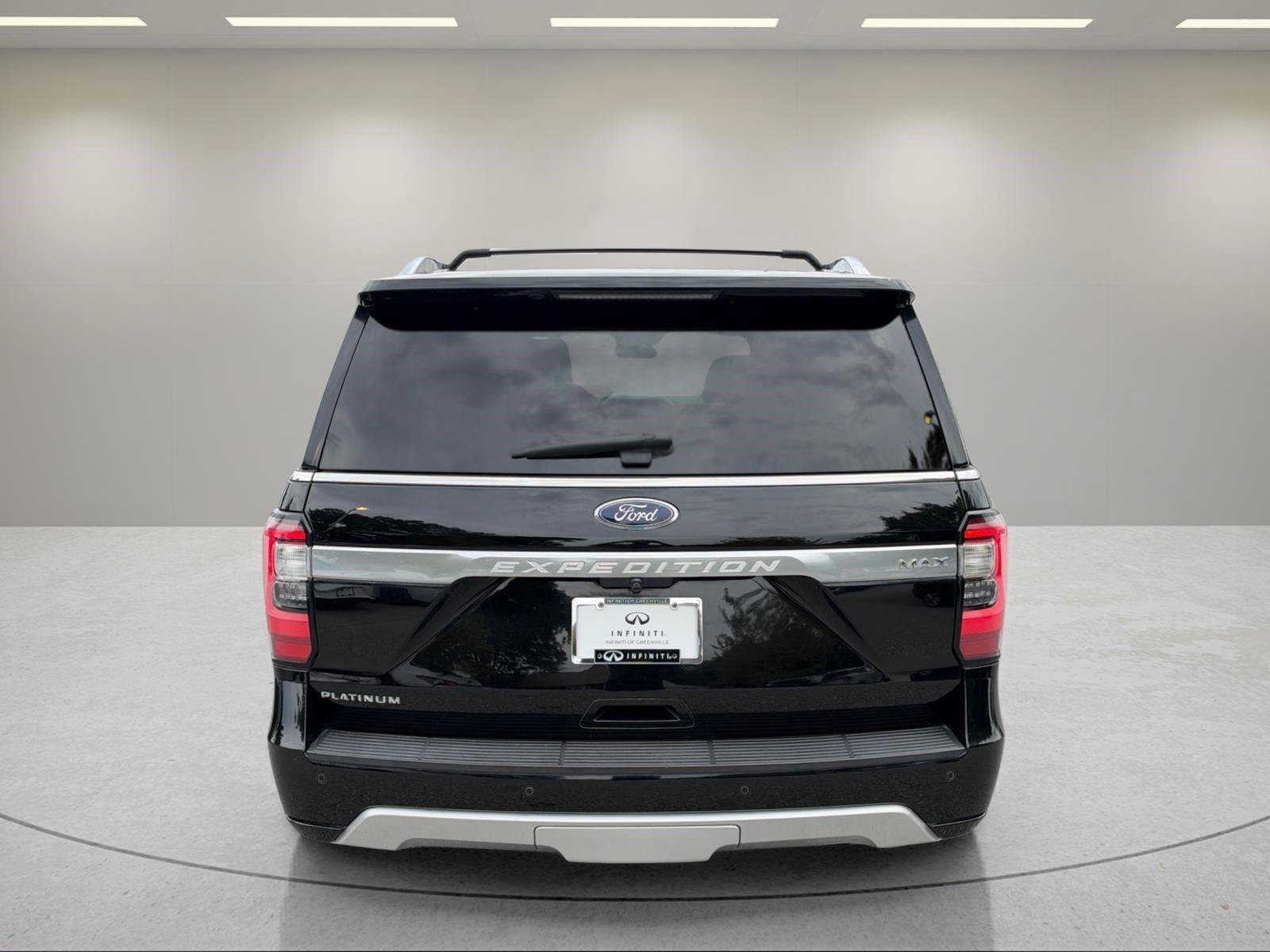 Used 2018 Ford Expedition Max Platinum AWD/4WD image 4