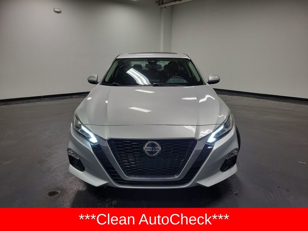 Used 2019 Nissan Altima 2.5 SV image 2